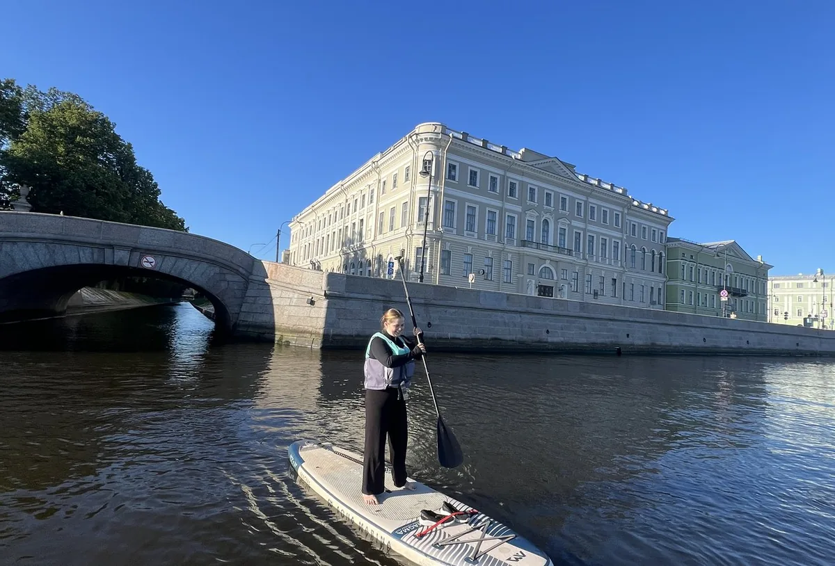SUP-прогулка по утреннему центру Санкт-Петербурга